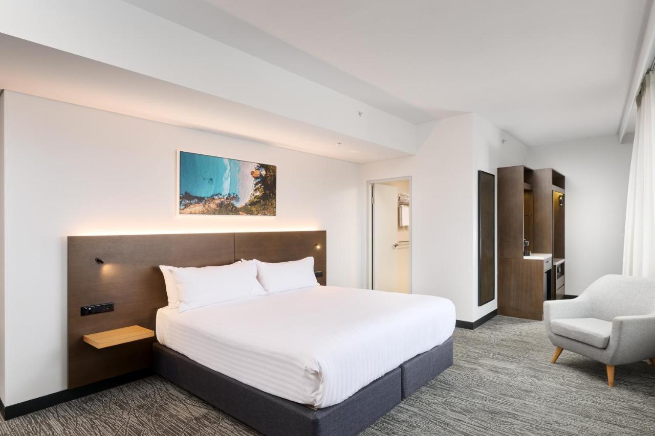 Holiday Inn West Perth By Ihg Екстериор снимка