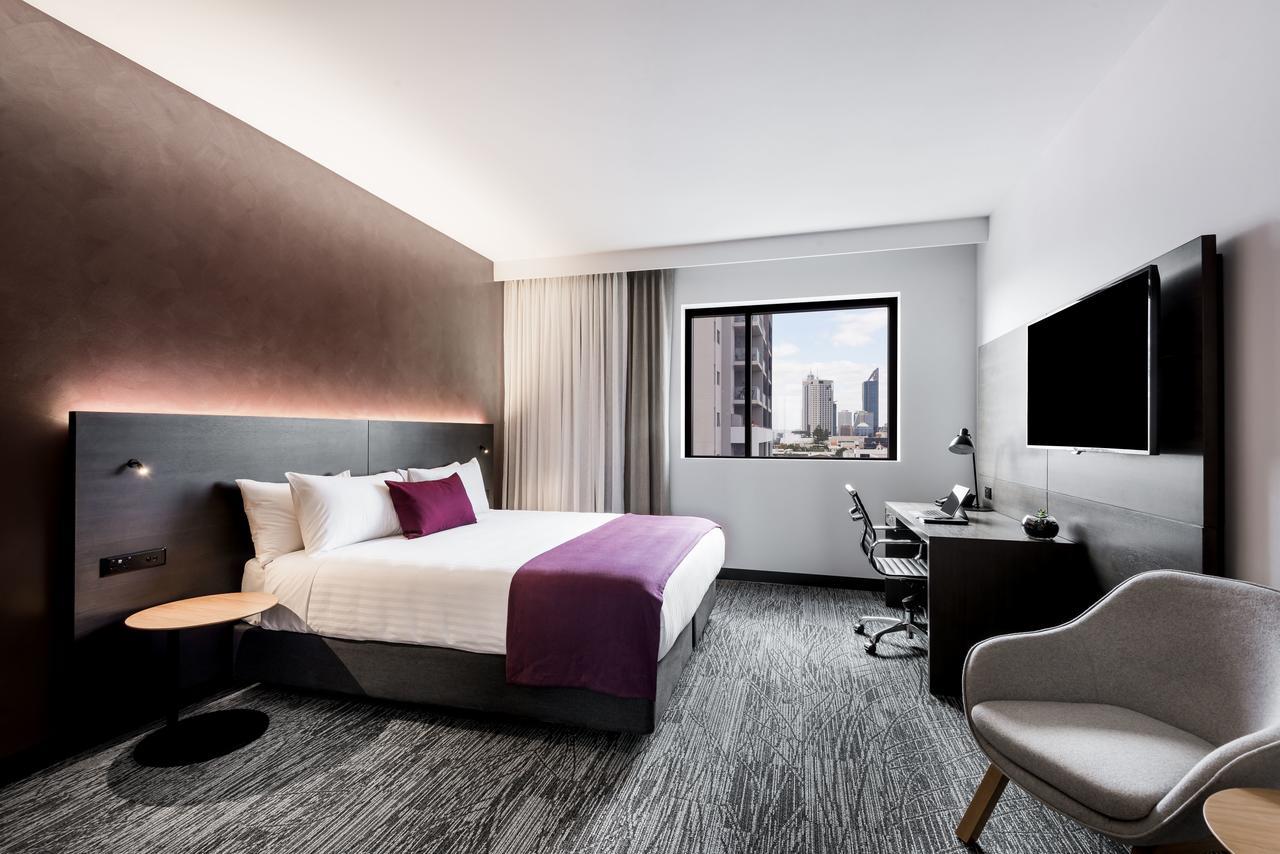 Holiday Inn West Perth By Ihg Екстериор снимка